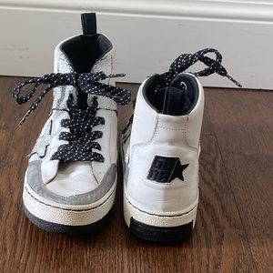 Golden Goose Noah Sneaker IT 40